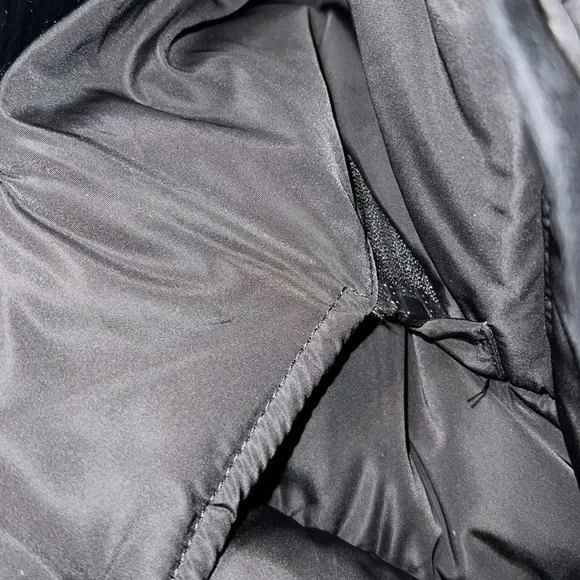 TOMMY HILFIGER 3/4 length puffer coat - Picture 9 of 10